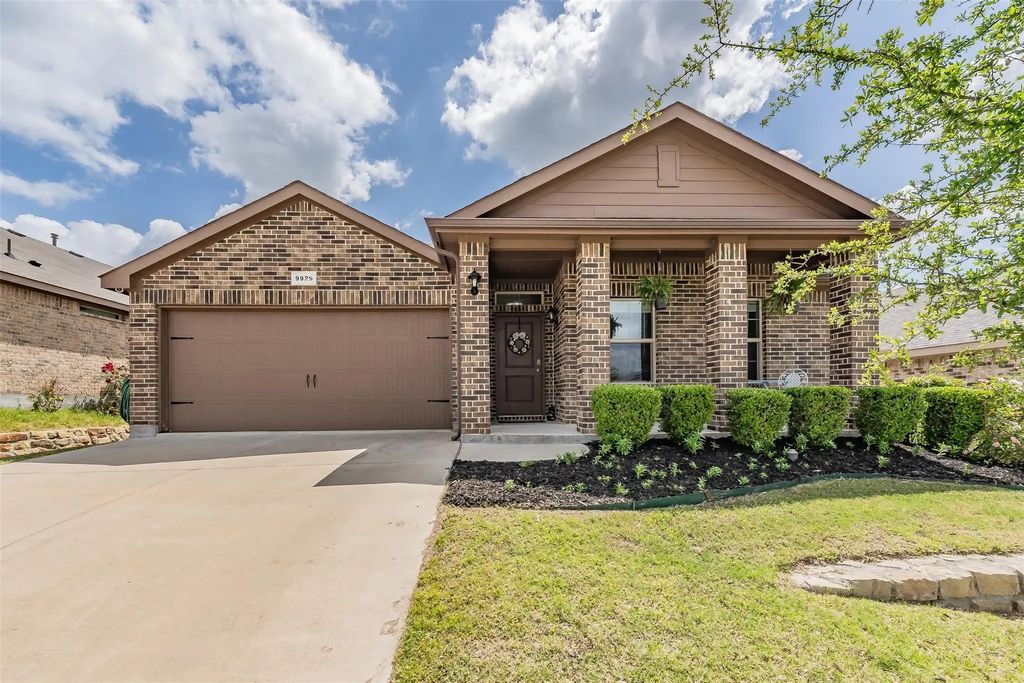 9929 Clemmons Road, Fort Worth