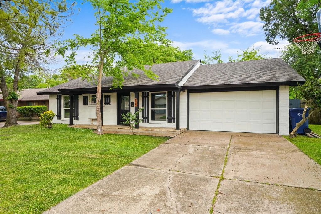 422 Wildbriar Drive, Garland