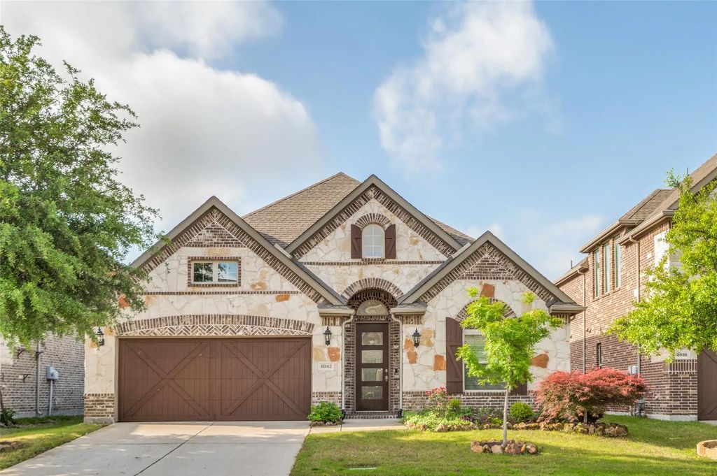 8042 Acoma Lane, Dallas
