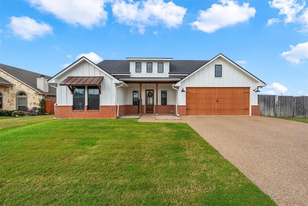 394 Cavitt Court, Robinson