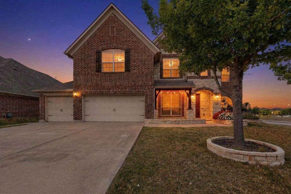 2349 Emerald Lake Lane, Little Elm