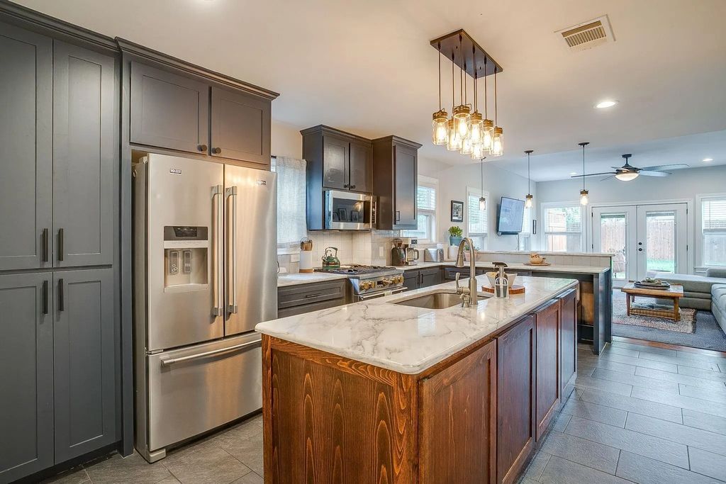 4516 Calmont Avenue, Fort Worth