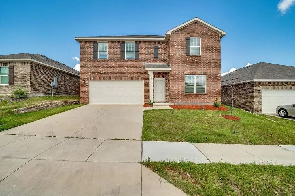 731 Yorkshire Drive, Lavon