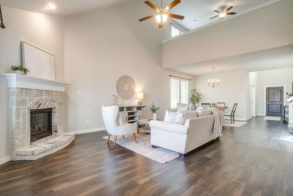 8329 Trickham Bend, Fort Worth