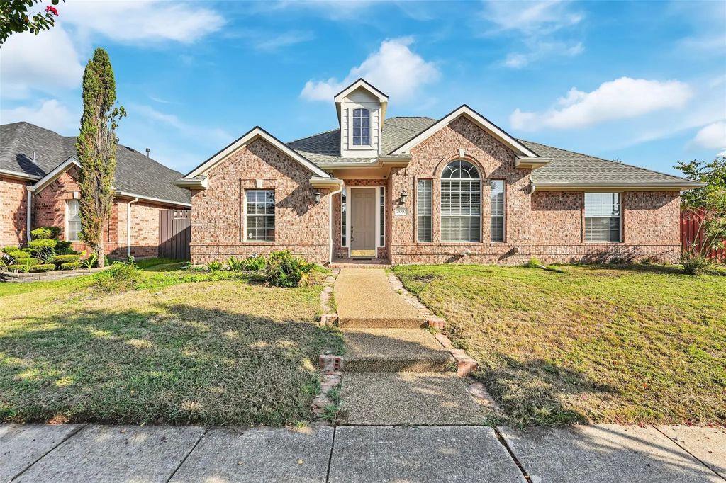 2005 Martin David Way, Garland