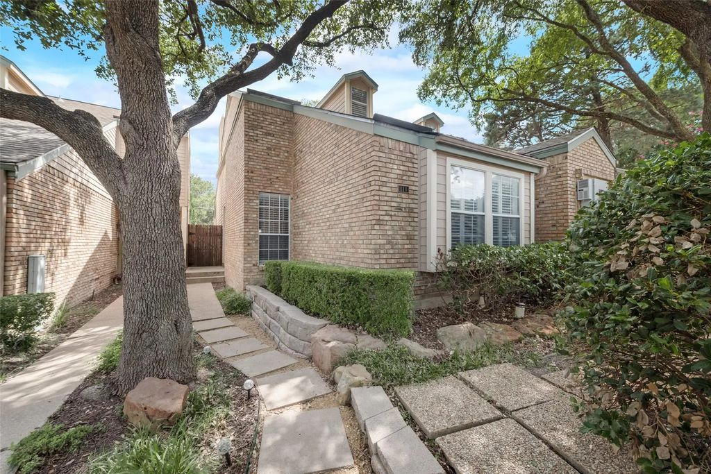 5565 Preston Oaks Road 110, Dallas