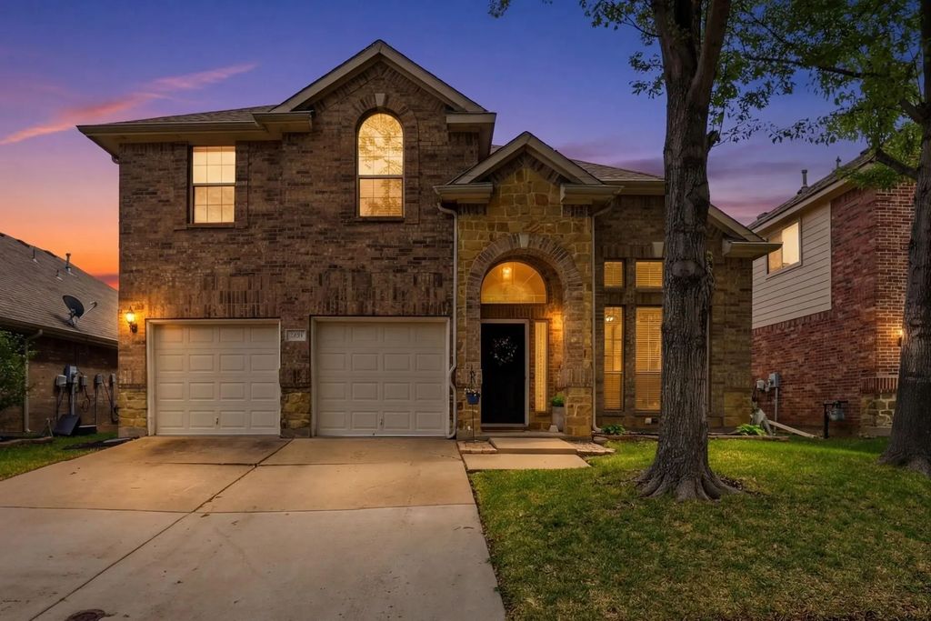 2451 Beachview Drive, Grand Prairie