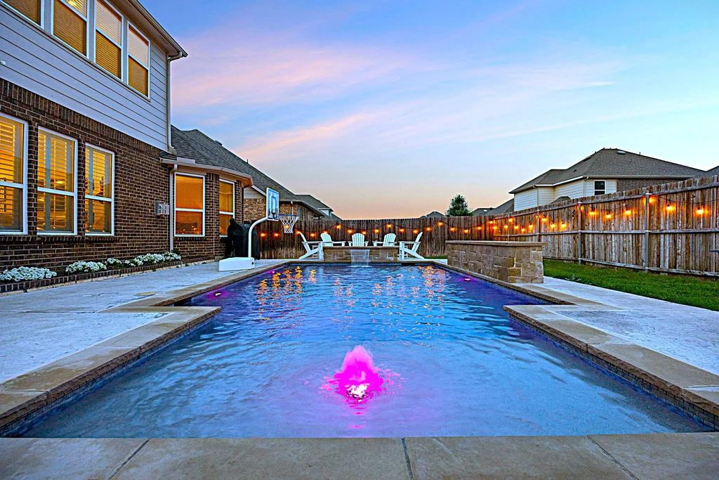913 Basket Willow Terrace, Fort Worth