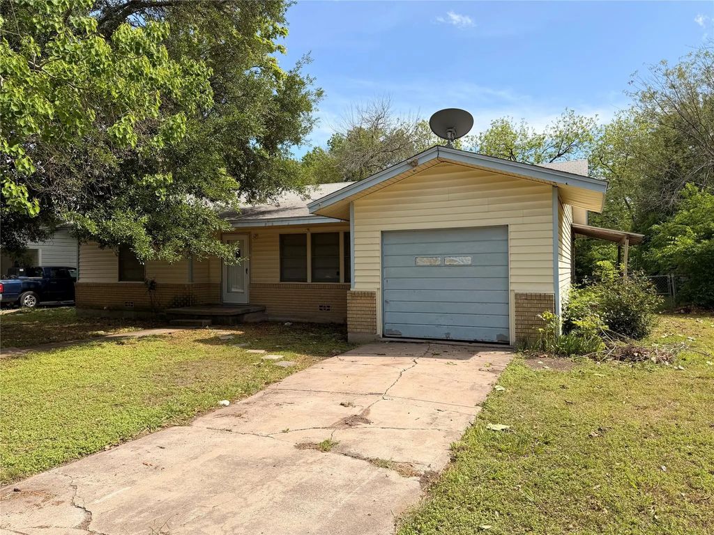 132 S Meadowbrook Street, Robinson
