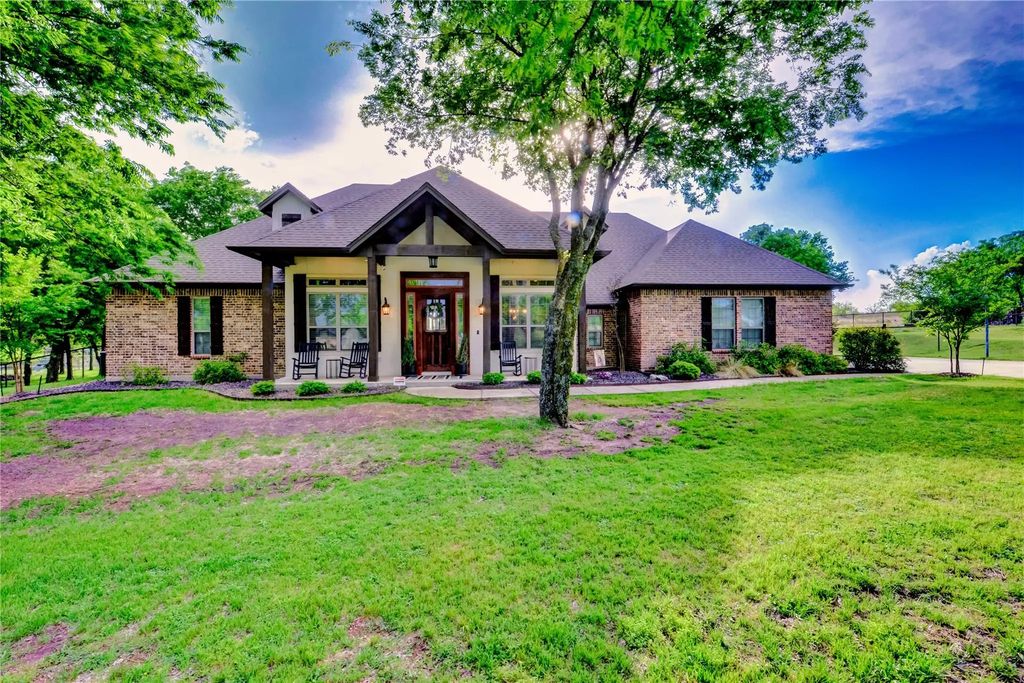 5640 Sledge Loop, Fort Worth