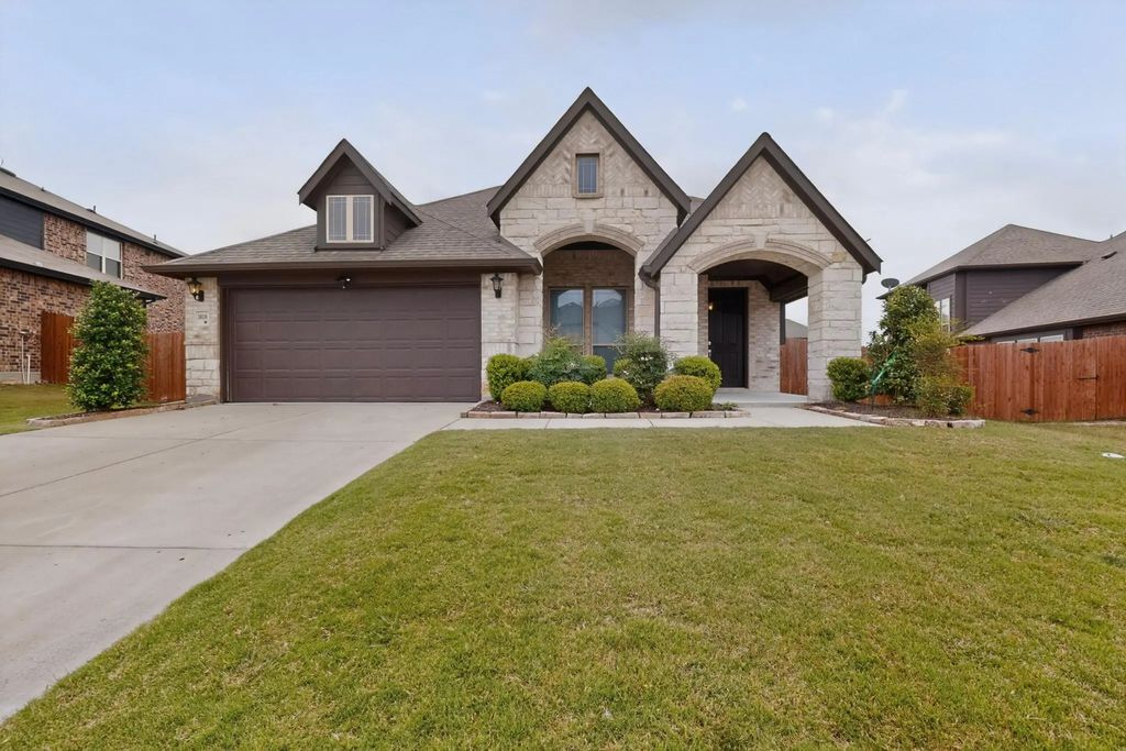 3818 Noblewood Drive, Heartland