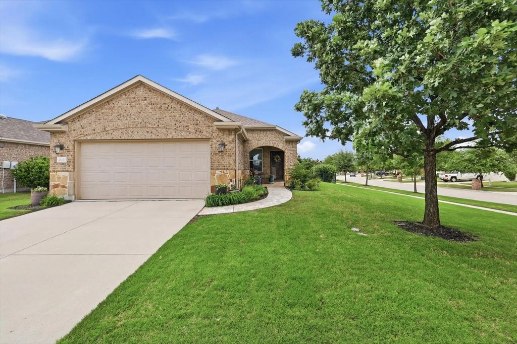 2112 Beachfront Drive, Frisco