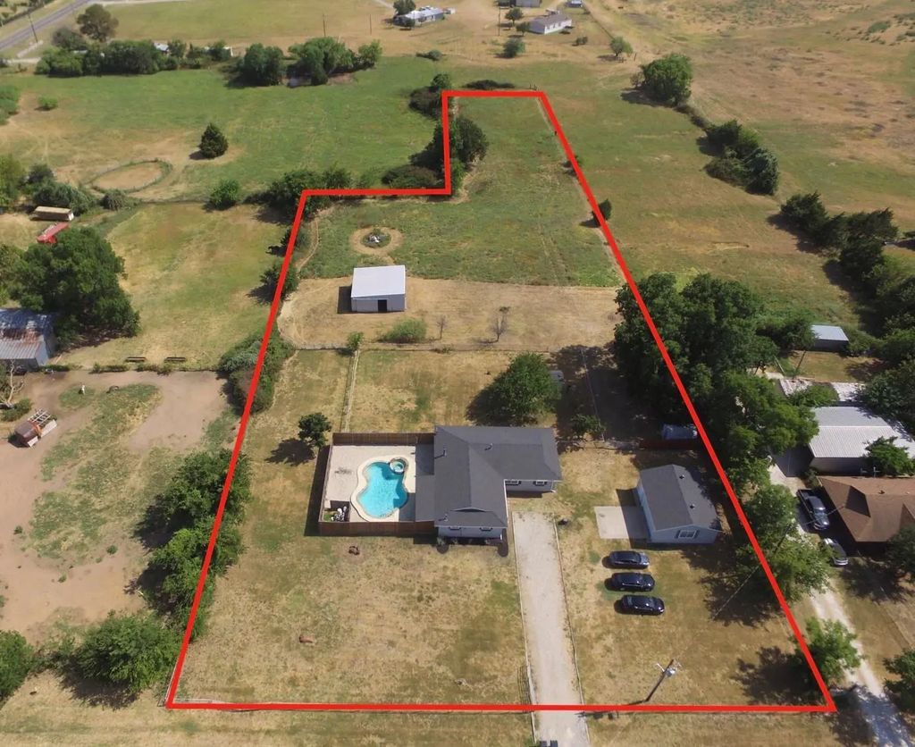 7301 Fishtrap Road, Cross Roads