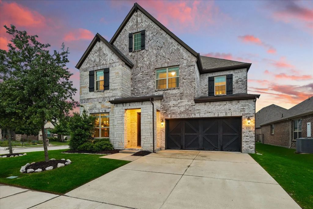 618 Race Drive, Heath