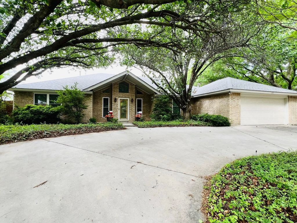 1311 Haven Drive, Comanche