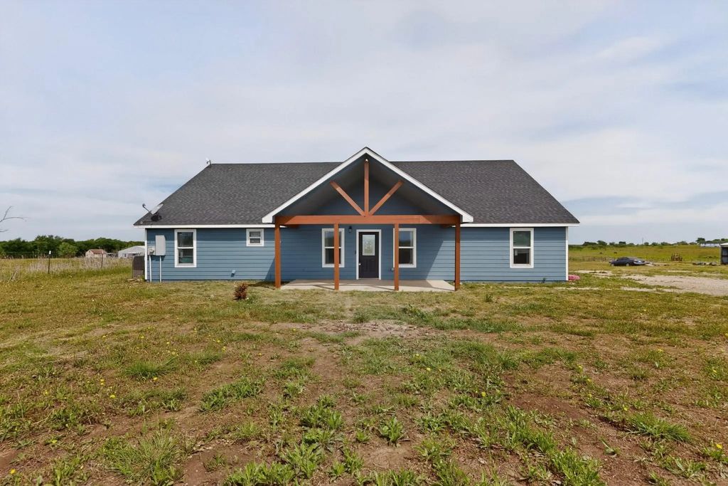 6035 County Road 302, Grandview
