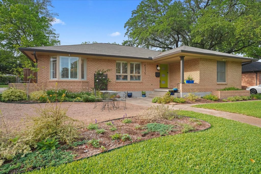 6275 Saratoga Circle, Dallas