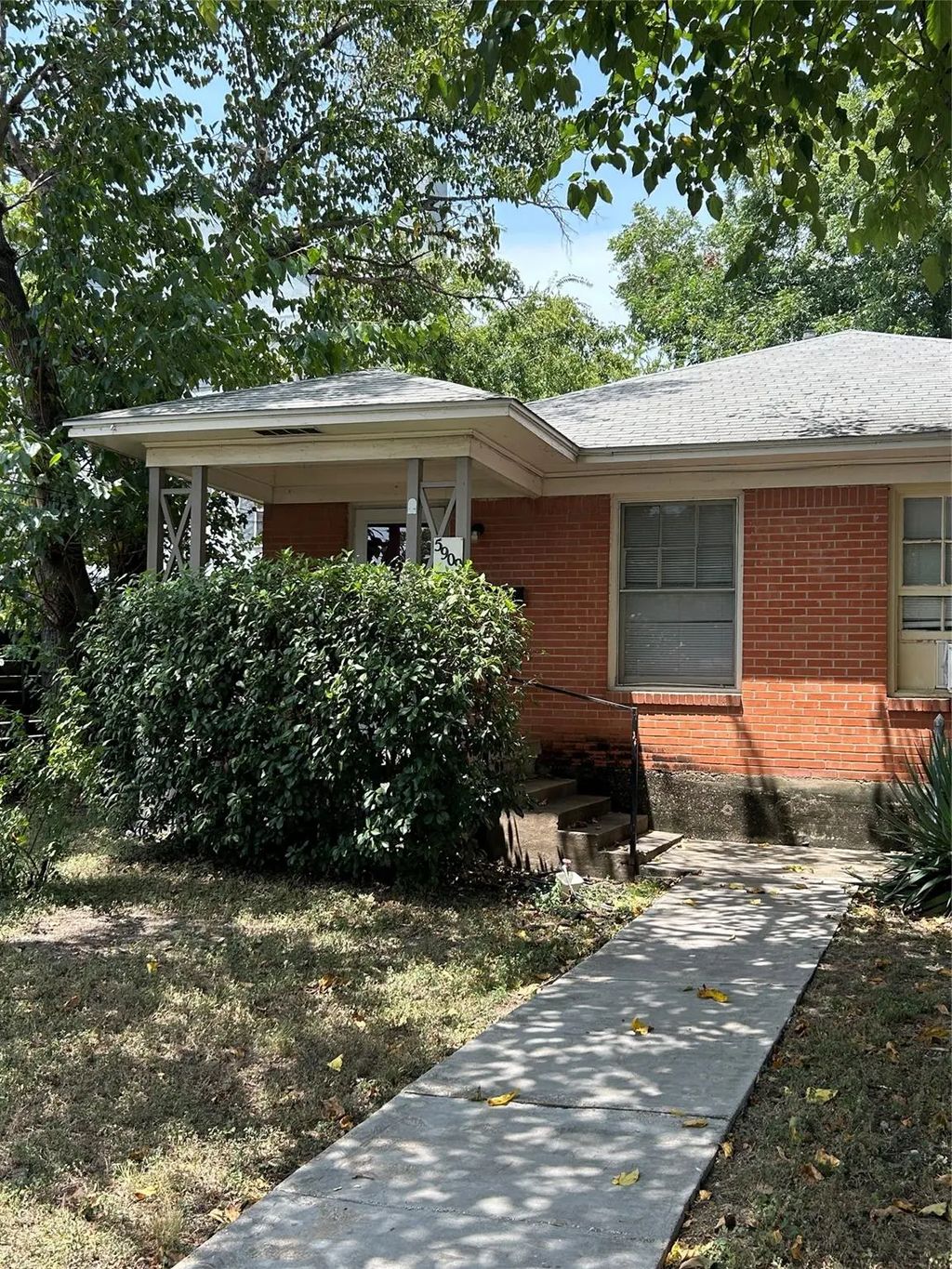 5909 Lewis Street, Dallas