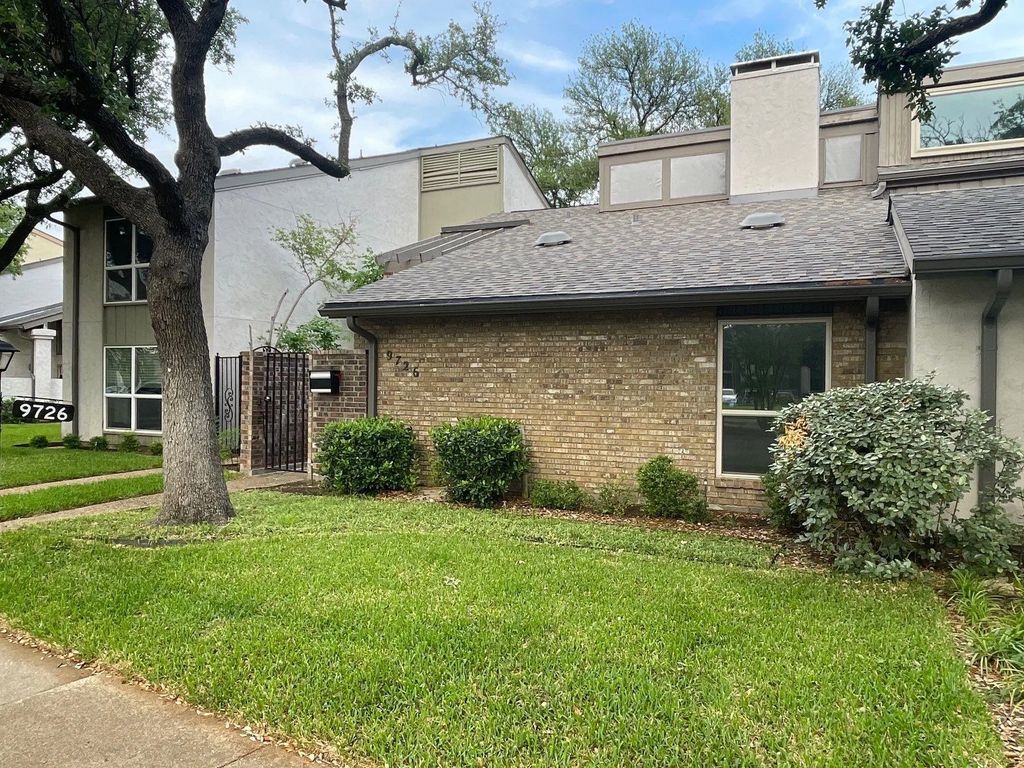 9726 Amberton Parkway, Dallas