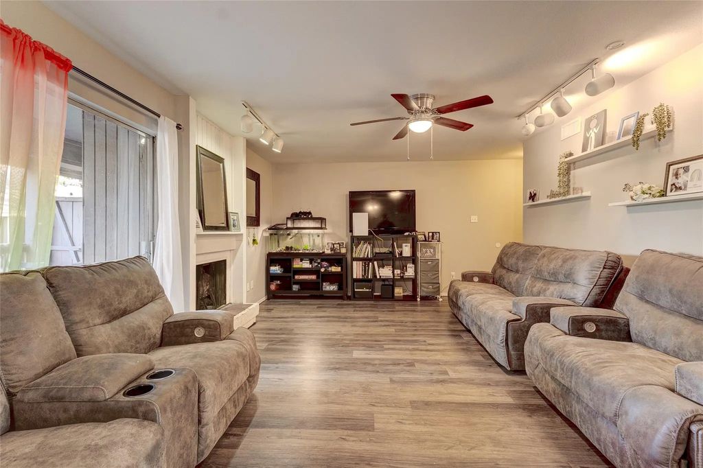 5150 Amesbury Drive 224, Dallas