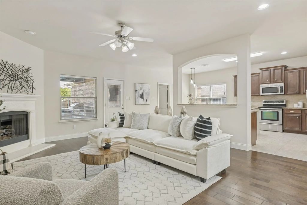 1136 Hidden Lakes Way, Rockwall