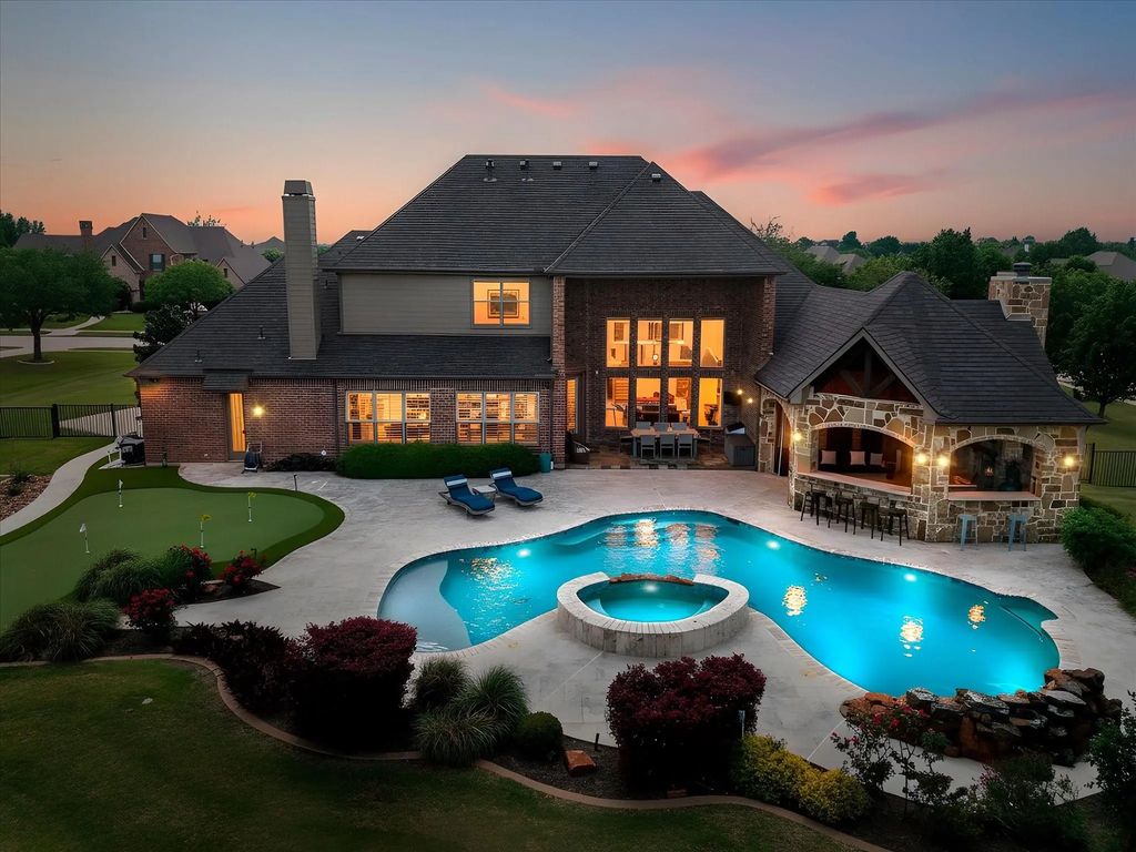 1 Kensington Drive, Heath