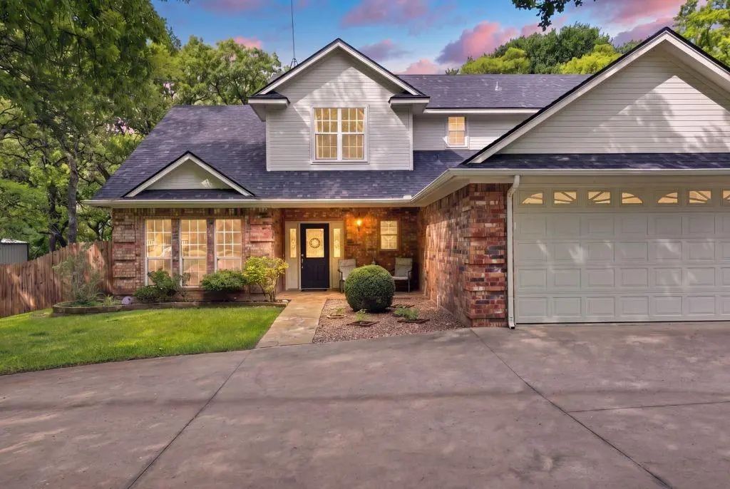 128 Southwinds Drive, Weatherford