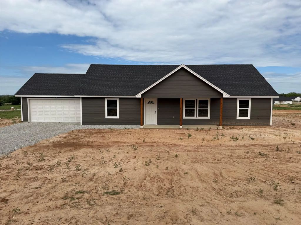 190 Earp Road, Springtown