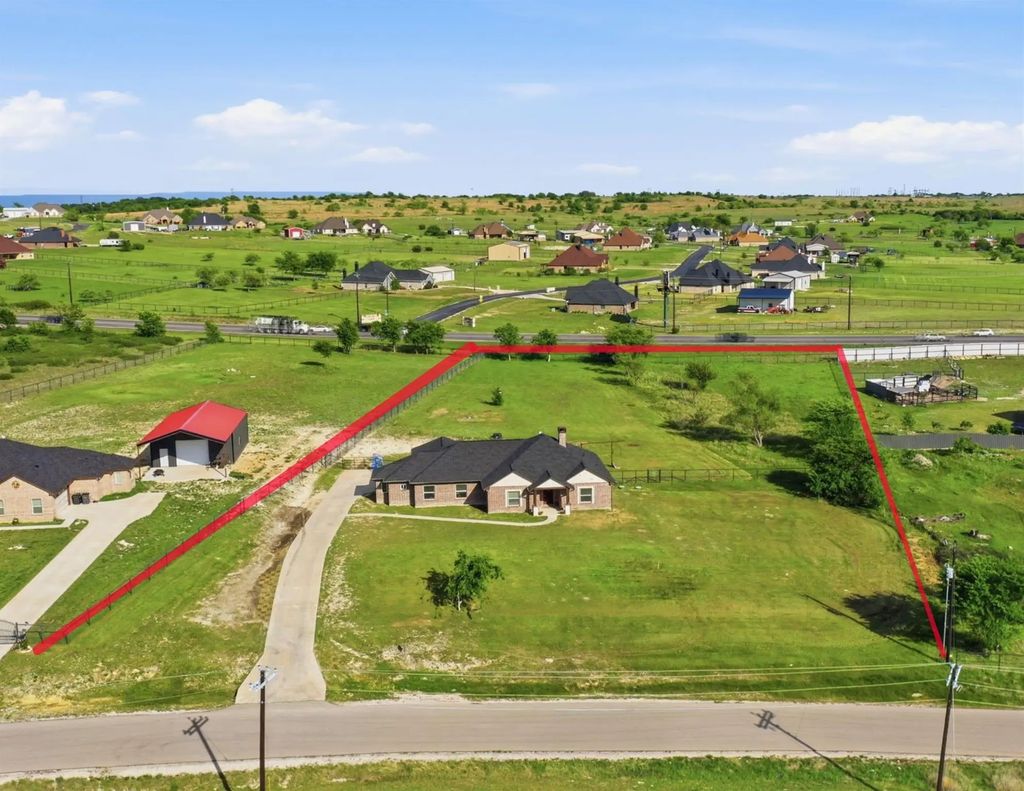 1012 Justin Drive, Springtown