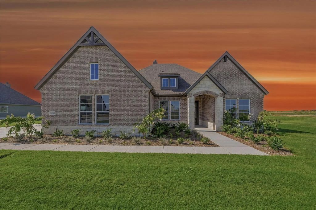 12421 Hornfels Drive, Krum