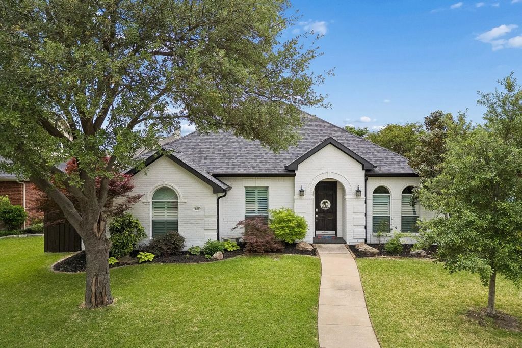 426 Long Cove Court, Allen
