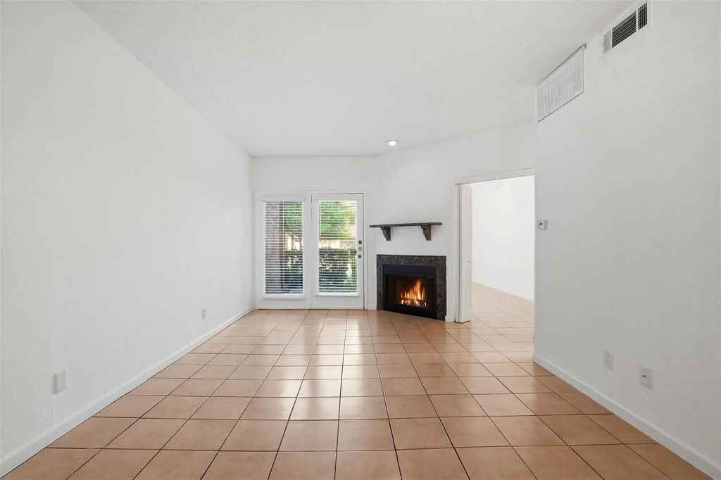 5550 Spring Valley Road F14, Dallas