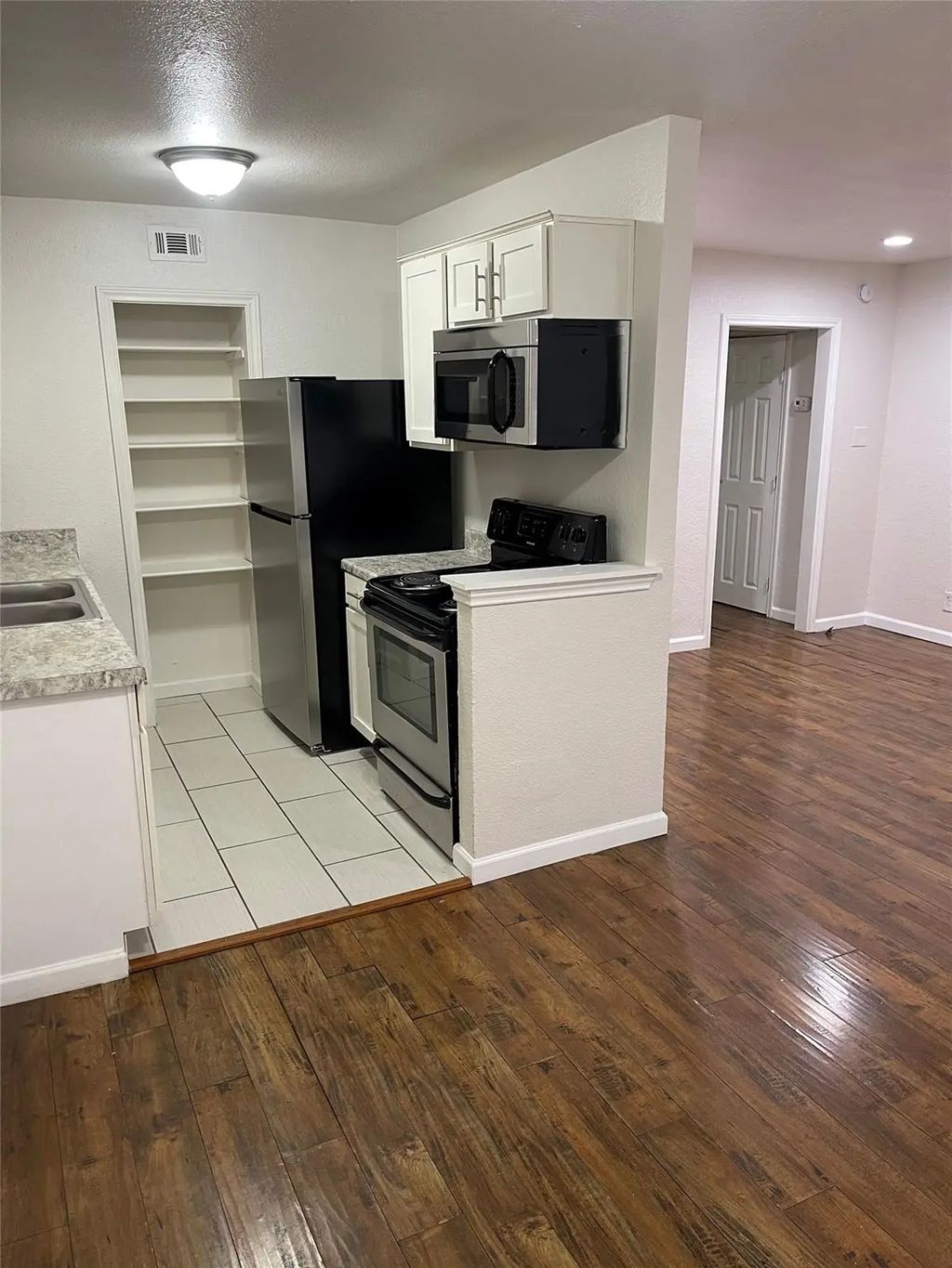 4950 Live Oak Street 204, Dallas