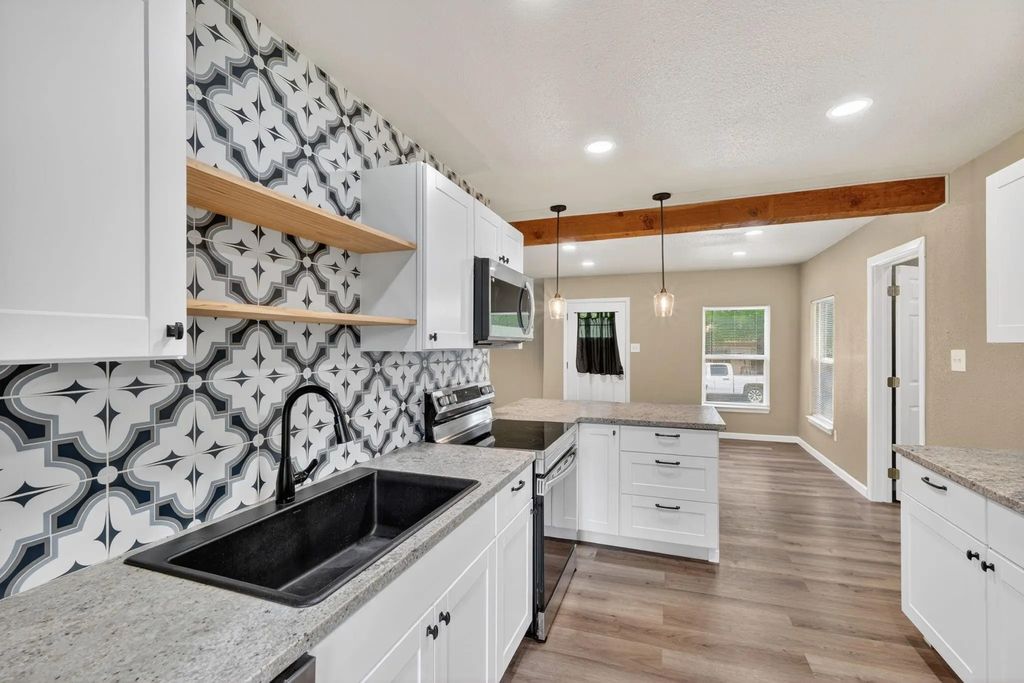 712 Se 18th Street, Mineral Wells