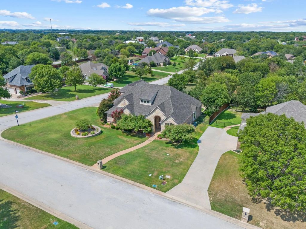 232 Copperwood Drive, Lakeside