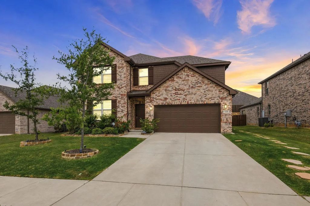 4126 Mountain Laurel Drive, Hickory Creek