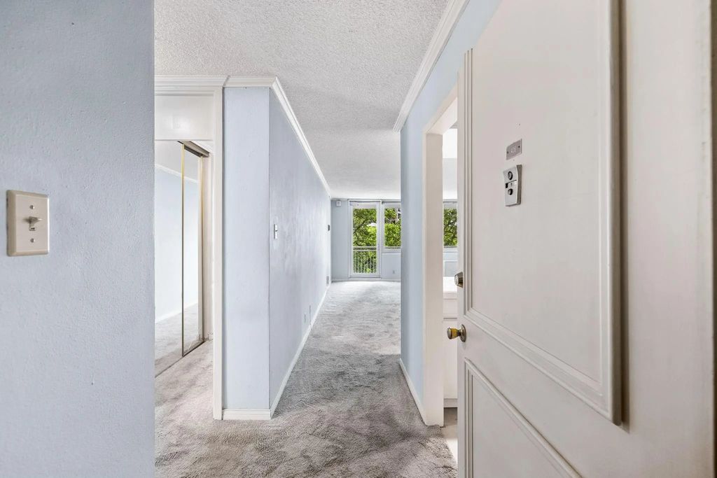 3883 Turtle Creek Boulevard 408, Dallas