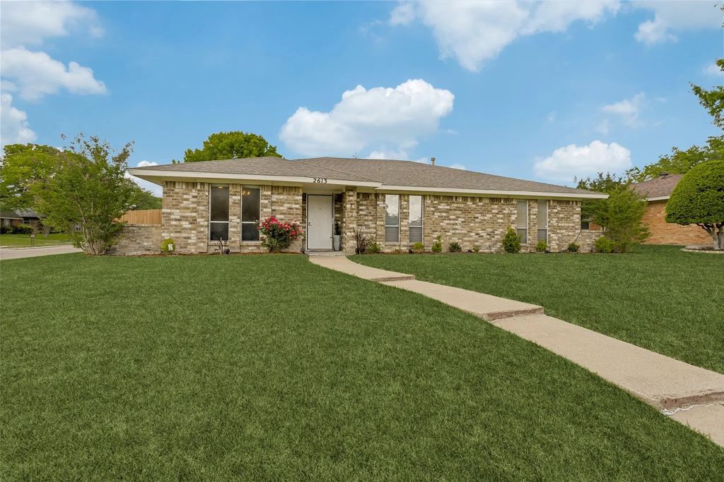 2613 Flagstone Drive, Plano