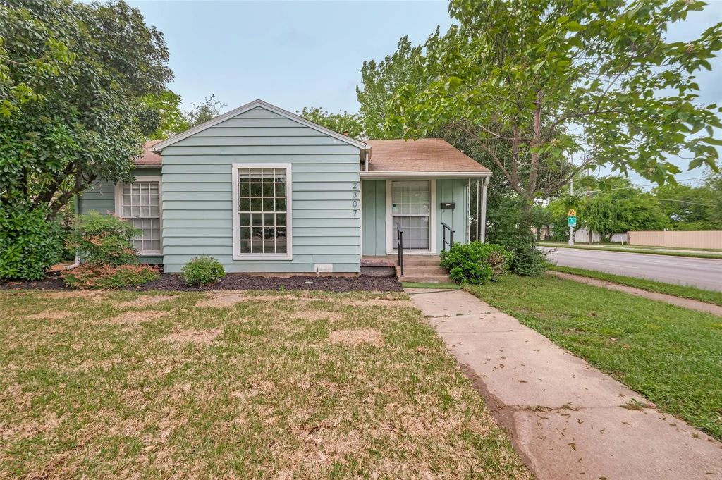 2307 Idaho Avenue, Dallas