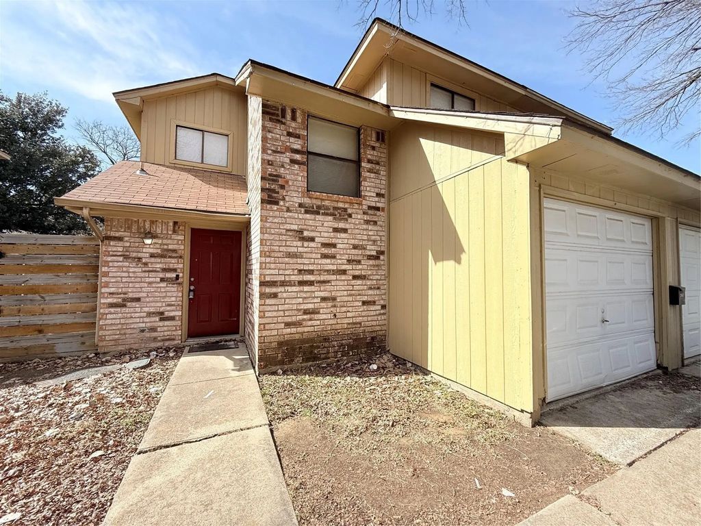 2641 Santa Barbara Drive, Grand Prairie