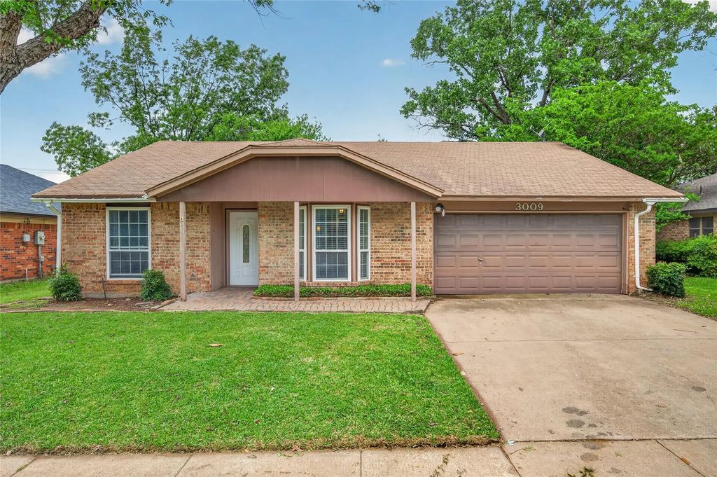 3009 Richwood Circle, Bedford