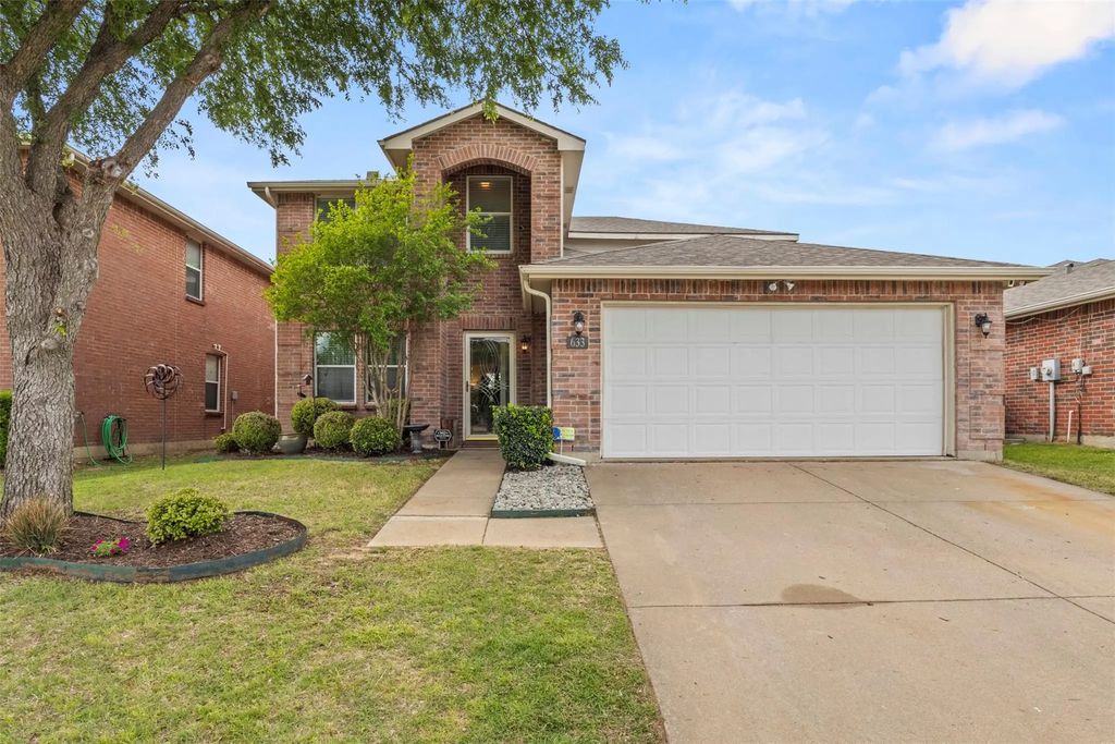 633 Almandora Drive, Arlington