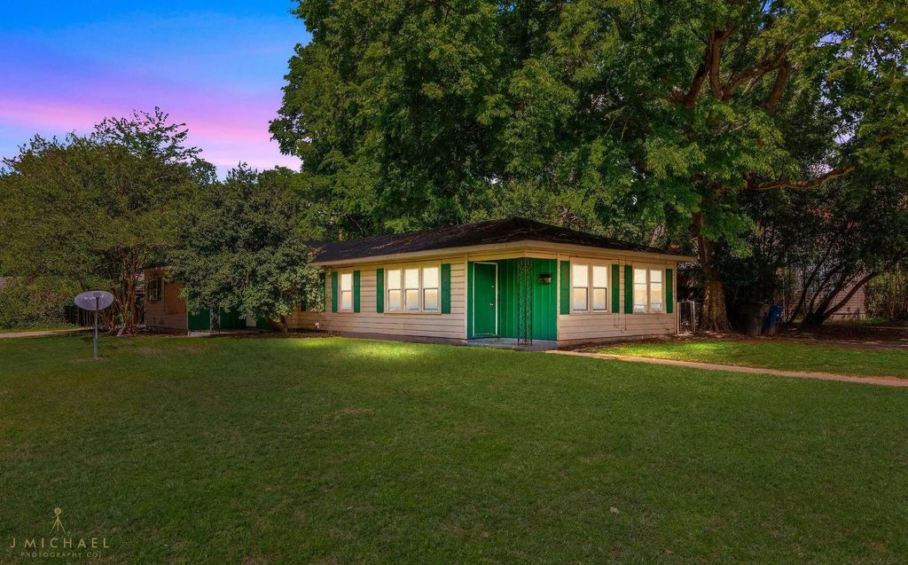 202 E Linden Street, Shreveport