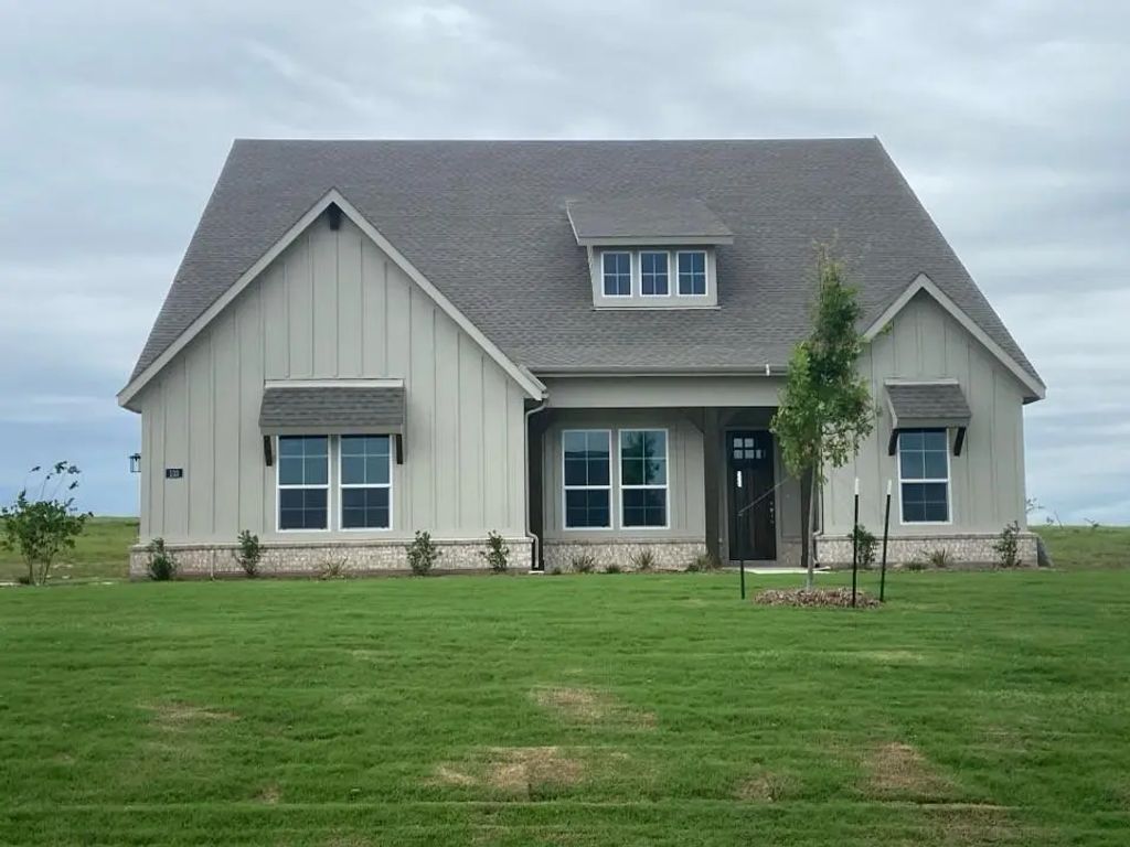 133 Hillview Trail, Decatur