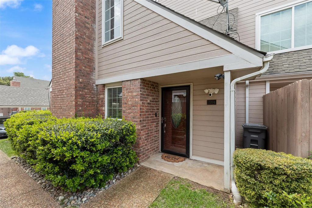 17910 Windflower Way 2204, Dallas