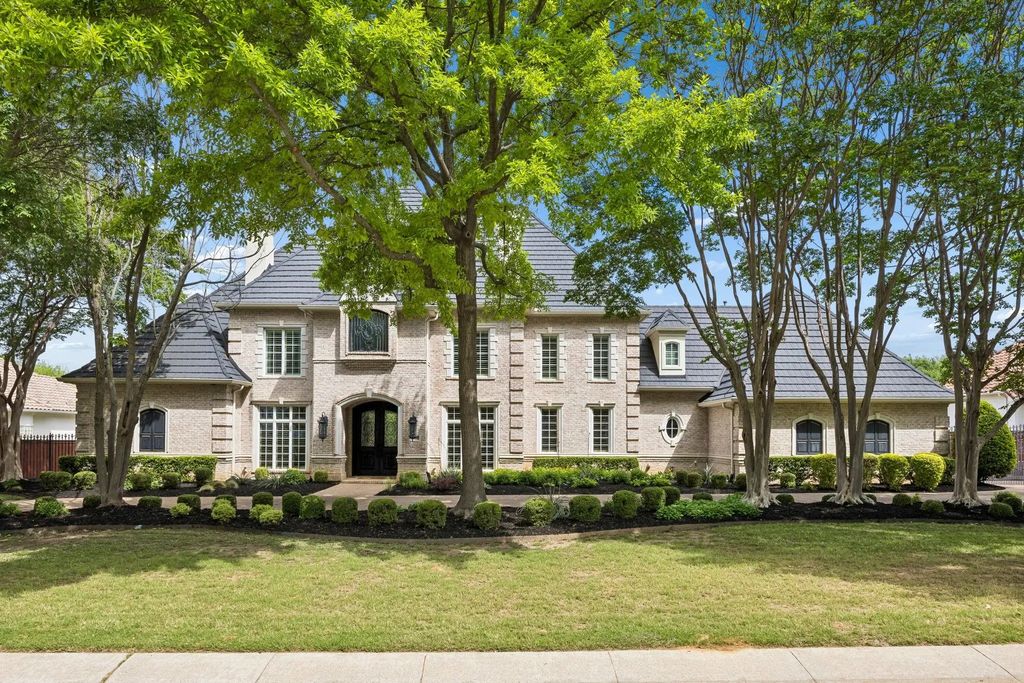 1420 Laurel Lane, Southlake