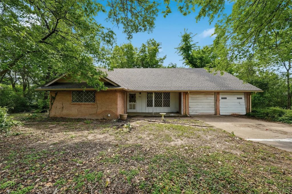 726 Gaywood Drive, Woodway