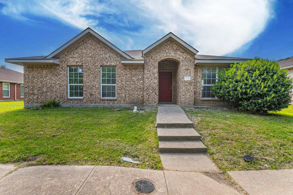 1311 Chapman Drive, Lancaster
