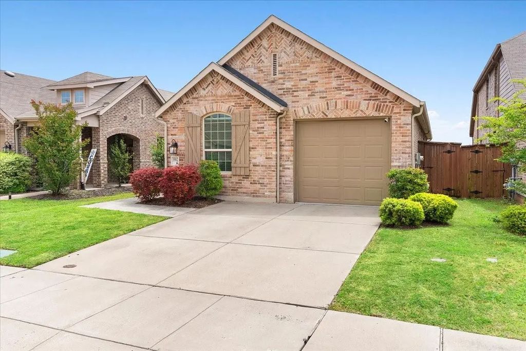 3902 Spencer Lane, Forney