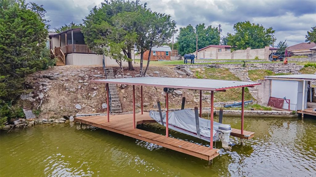 2717 Creek Drive, Granbury